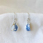 Pendientes de plata y tacita de porcelana china en miniatura